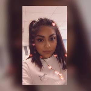 Meet your Posher, Esmeralda